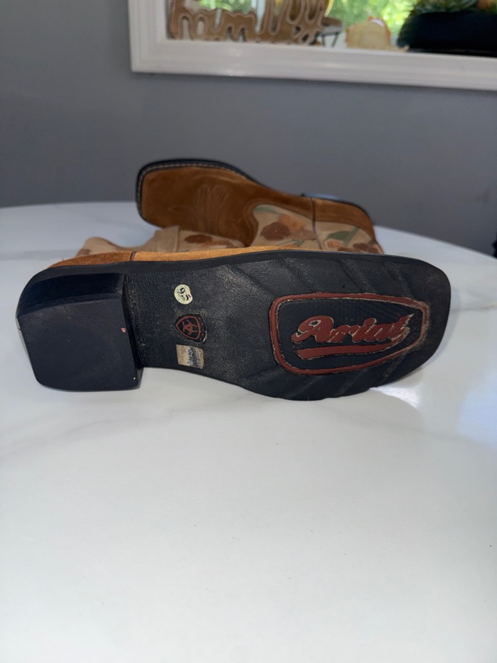 Ariat cowboy boots - Picture 8 of 12